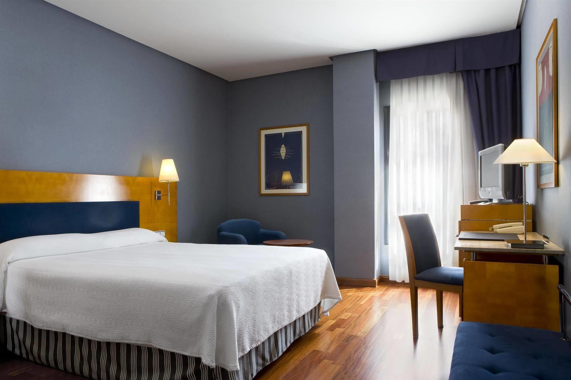 Nh Ciudad De Cuenca Hotel Cuenca  Cameră foto